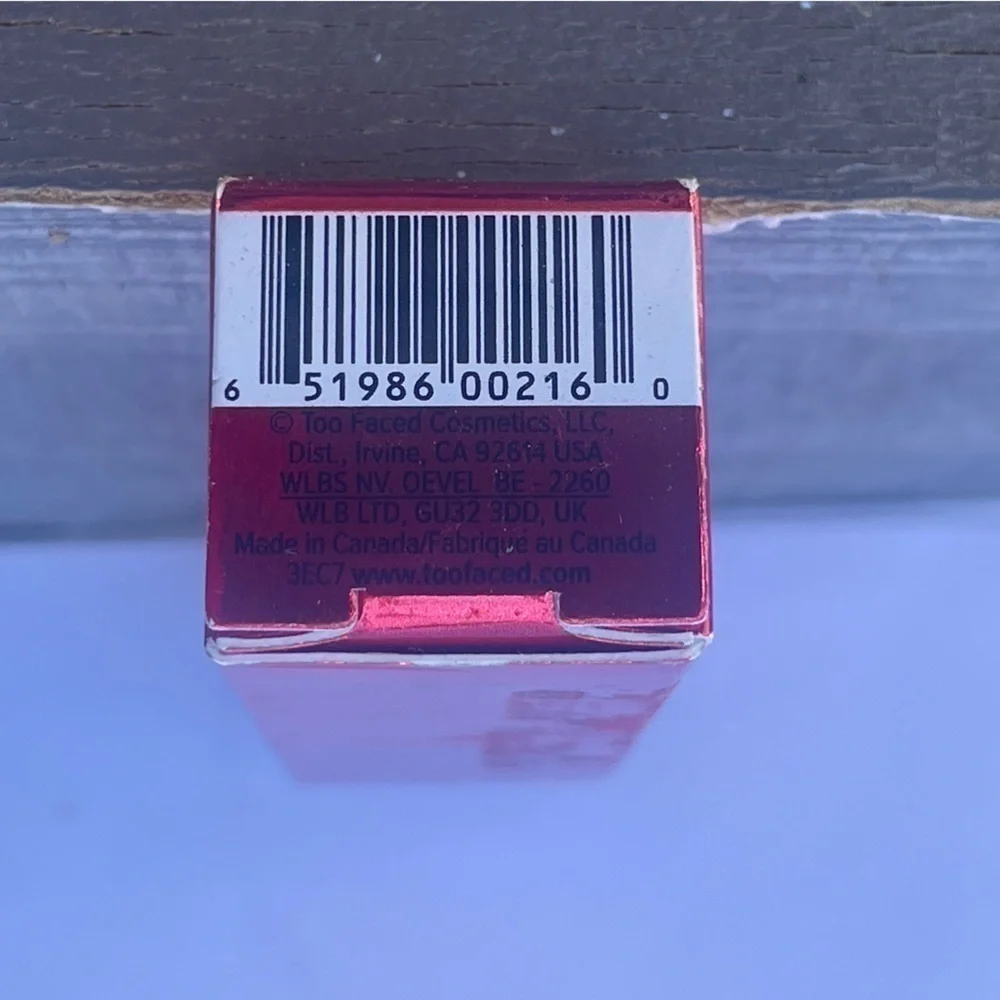 Too Faced Lady Bold ‘Em-Power Pigment Lipstick Full Size